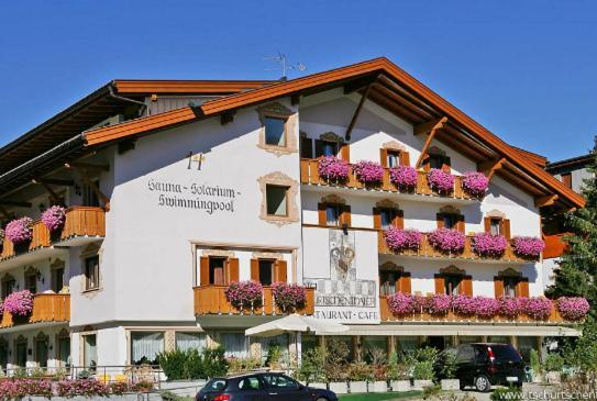 Hotel Tschurtschenthaler Dobbiaco Zewnętrze zdjęcie